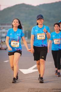 BIB: 8834, 8562, 8835
                            <button type="button" onclick="openModal(3392332)" class="btn btn-primary btn-sm float-right btn-popup" data-toggle="modal" data-target=".modal-high-quality">
                        <i class="fas fa-shopping-cart"></i> Add to Cart
                    </button>
                                            <button type="button" onclick="isThisMe(3392332, true)" class="btn btn-success btn-sm float-right btn-popup btn-isme hidden" data-toggle="tooltip" data-placement="bottom" title="นี่คือรูปของคุณใช่ไหม คลิกที่นี่เพื่อเอาเข้าอัลบั้ม">
                        <i class="fas fa-plus"></i> Add to album
                    </button>
                    <button type="button" onclick="isThisMe(3392332, false)" class="btn btn-warning btn-sm float-right btn-popup btn-isnotme hidden">
                        <i class="fas fa-ban"></i> Remove from album
                    </button>